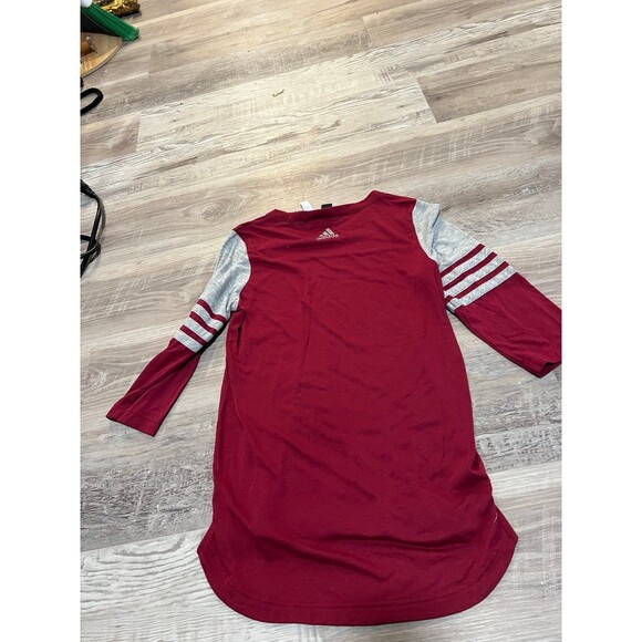 Adidas maroon Women’s size xS midlength sleeve shirt 3 stripes - Picture 5 of 5